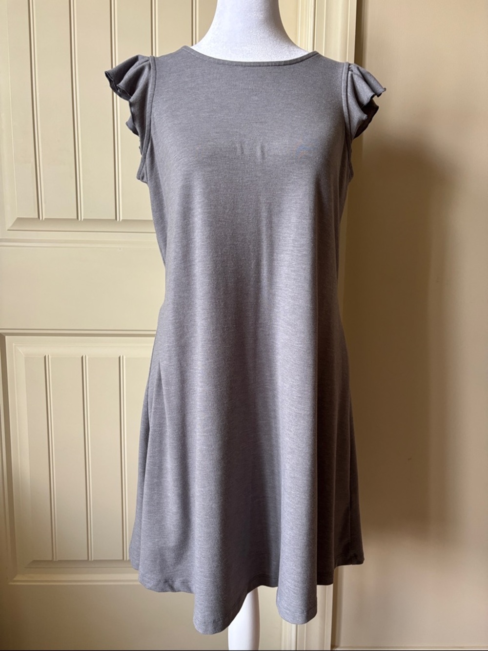 Old Navy Gray Mini Dress with Ruffled Cap Sleeves